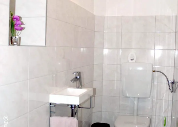 Beim Alten Holzschuhmacher